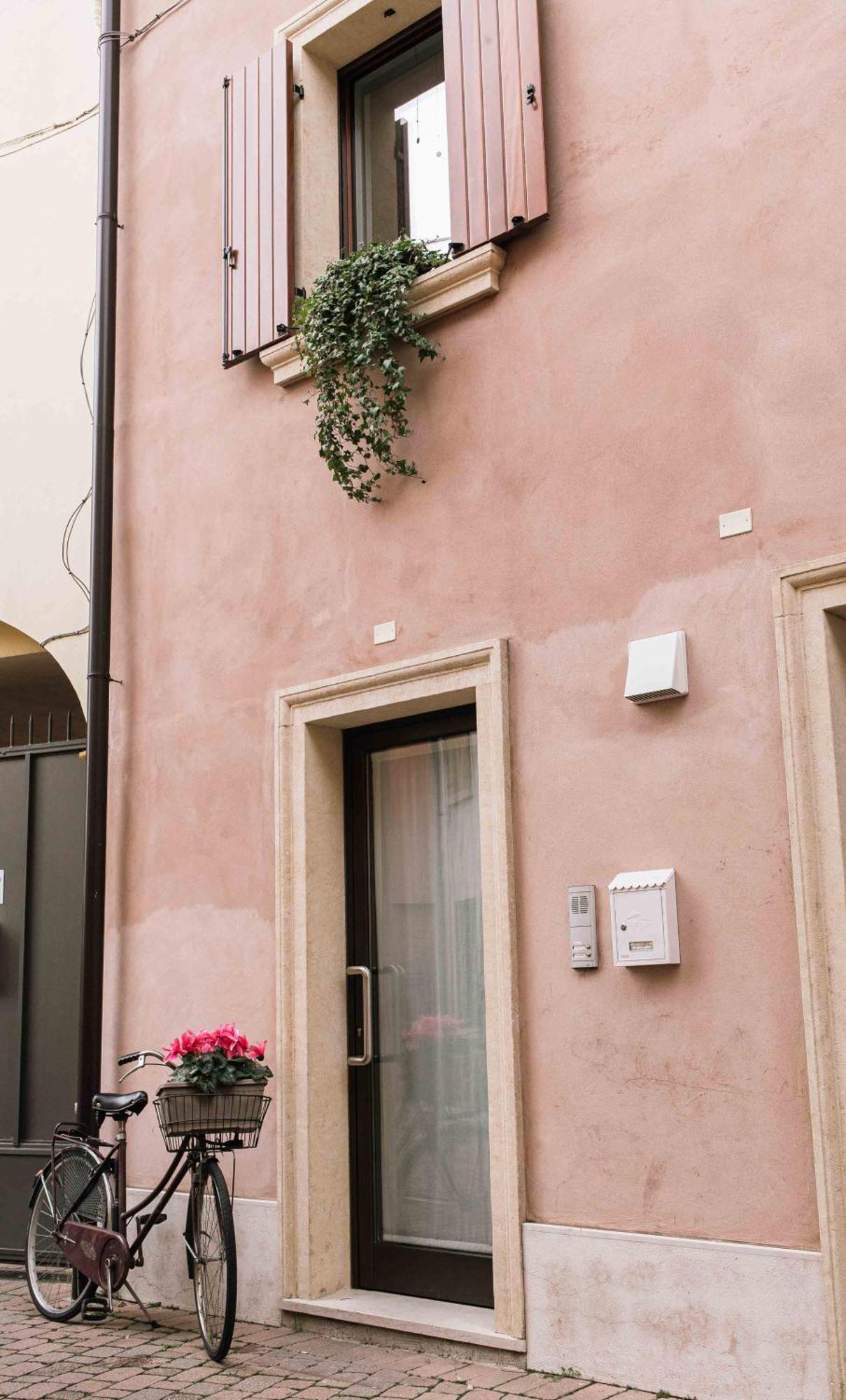 Gomes Comfort House Valeggio sul Mincio Exterior photo
