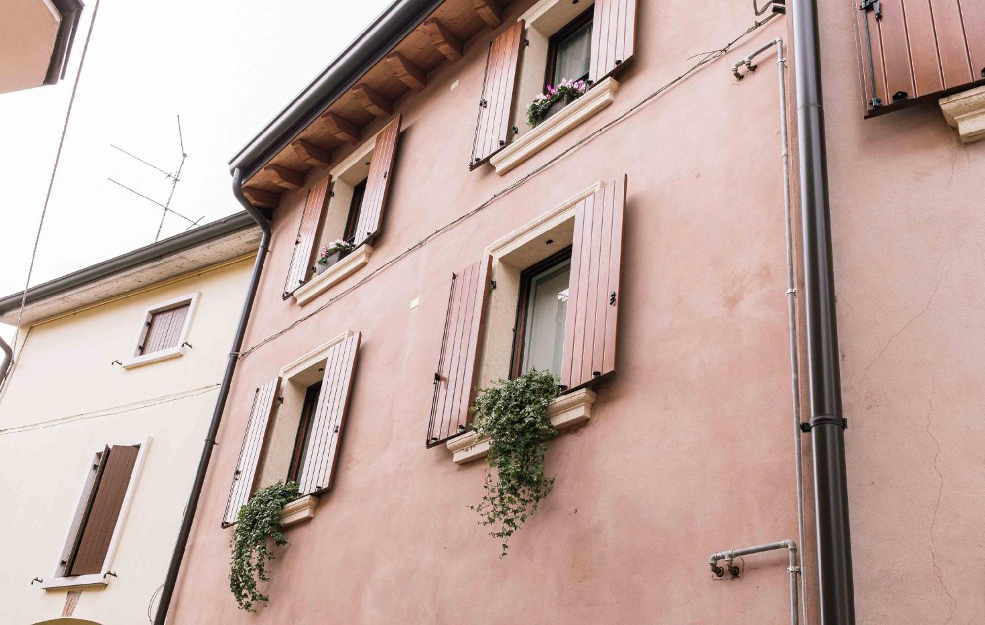 Gomes Comfort House Valeggio sul Mincio Exterior photo